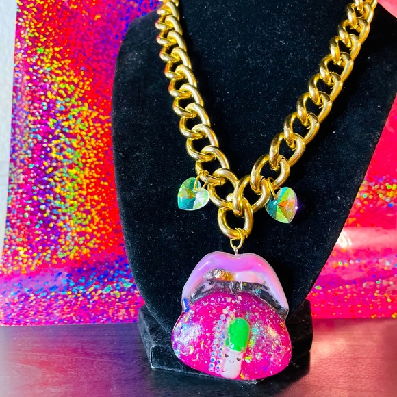 Necklace - Picture 4 of 7